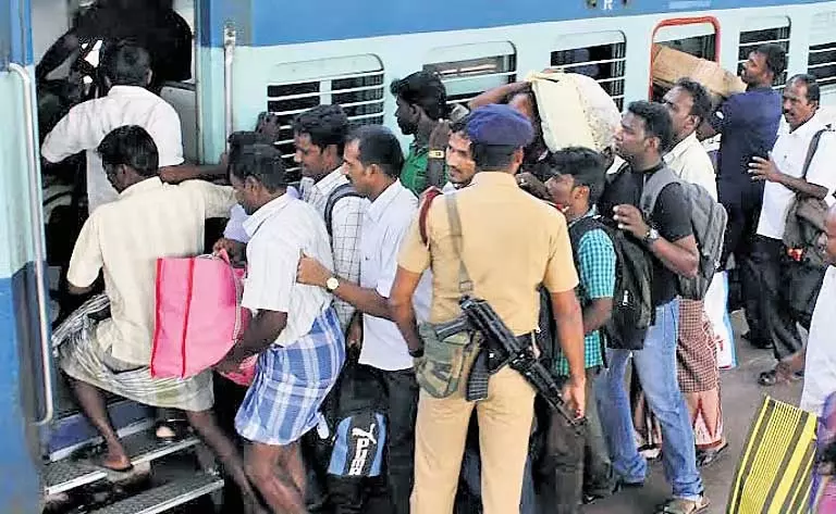 13 ट्रेनों में जनरल कोच की संख्या घटाकर AC कोच रखे गए 13 ट्रेनों में जनरल कोच की संख्या घटाकर AC कोच रखे गए