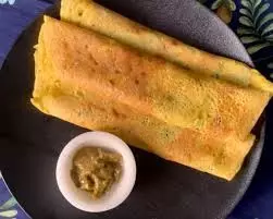 Breakfast: नाश्ते में बेसन की जगह बनाएं चना दाल चीला Breakfast: नाश्ते में बेसन की जगह बनाएं चना दाल चीला