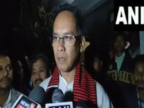 Congress MP गौरव गोगोई ने साथी सांसद रकीबुल हुसैन पर हमले की निंदा की Congress MP गौरव गोगोई ने साथी सांसद रकीबुल हुसैन पर हमले की निंदा की