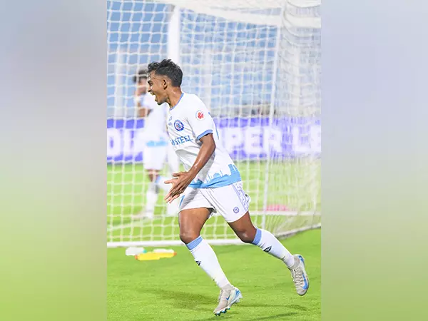 ISL: जमशेदपुर एफसी ने मोहम्मडन एससी को 2-0 से हराया ISL: जमशेदपुर एफसी ने मोहम्मडन एससी को 2-0 से हराया