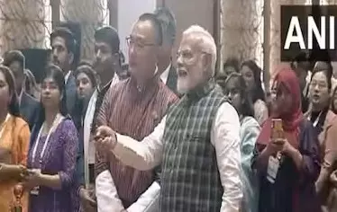 New Delhi: प्रधानमंत्री नरेन्द्र मोदी ने दो दिवसीय सोल लीडरशिप कॉन्क्लेव का उद्घाटन किया New Delhi: प्रधानमंत्री नरेन्द्र मोदी ने दो दिवसीय सोल लीडरशिप कॉन्क्लेव का उद्घाटन किया