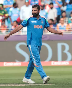 शमी जब भी आईसीसी टूर्नामेंट में खेलते हैं तो अलग गेंदबाज बन जाते हैं: पीयूष चावला शमी जब भी आईसीसी टूर्नामेंट में खेलते हैं तो अलग गेंदबाज बन जाते हैं: पीयूष चावला