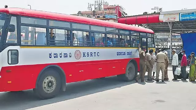 पुरुषों के लिए आरक्षित सीटों पर केवल पुरुष ही बैठें, यह सुनिश्चित करें: KSRTC पुरुषों के लिए आरक्षित सीटों पर केवल पुरुष ही बैठें, यह सुनिश्चित करें: KSRTC