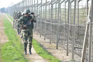 जम्मू कश्मीर में नियंत्रण रेखा पर होगी भारत-पाक फ्लैग मीटिंग, ब्रिगेडियर रैंक के अधिकारी होंगे शामिल जम्मू कश्मीर में नियंत्रण रेखा पर होगी भारत-पाक फ्लैग मीटिंग, ब्रिगेडियर रैंक के अधिकारी होंगे शामिल