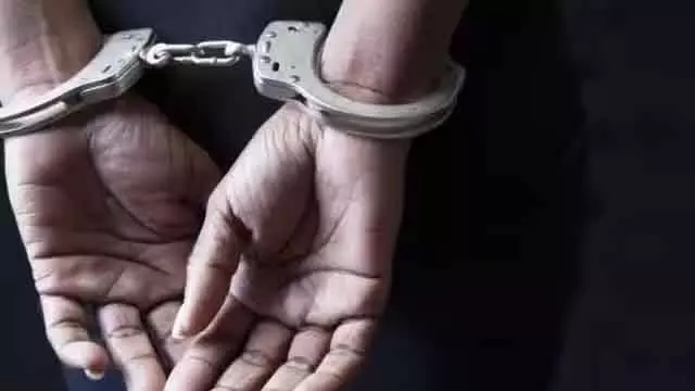 चिट्टा तस्करी रैकेट में एक और युवती अरेस्ट चिट्टा तस्करी रैकेट में एक और युवती अरेस्ट