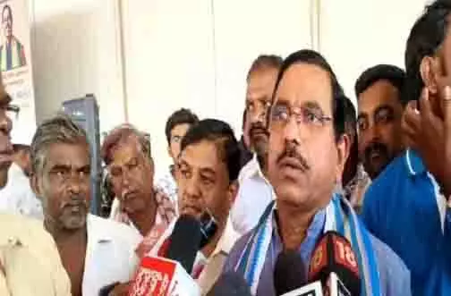 लोकायुक्त द्वारा 8,000 पृष्ठों की बी रिपोर्ट प्रस्तुत किए जाने के बाद प्रहलाद जोशी ने कही ये बात लोकायुक्त द्वारा 8,000 पृष्ठों की बी रिपोर्ट प्रस्तुत किए जाने के बाद प्रहलाद जोशी ने कही ये बात
