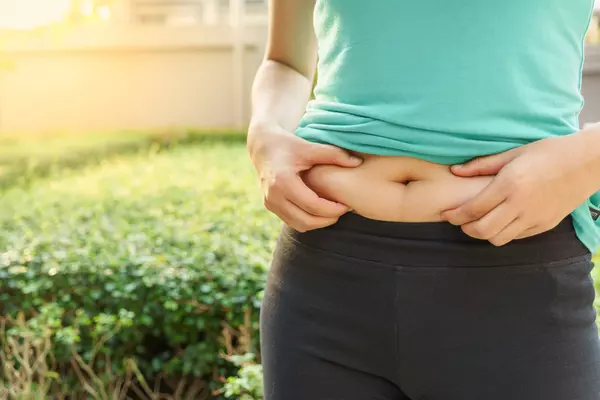 Lifestyle: अपनाएं ये आसान टिप्स, कमर होगी स्लिम और लुक में आएगा निखार Lifestyle: अपनाएं ये आसान टिप्स, कमर होगी स्लिम और लुक में आएगा निखार