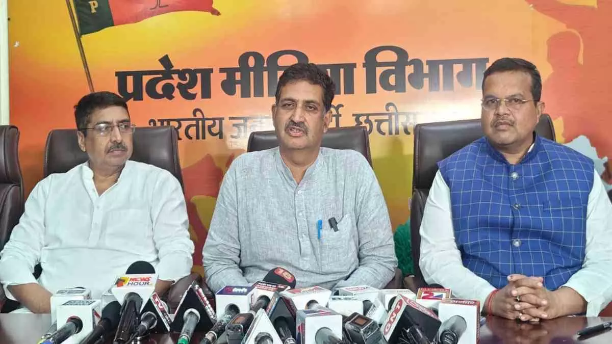 पार्लियामेंट से पंचायत तक कांग्रेस हो रही पूरी तरह से साफ : बीजेपी पार्लियामेंट से पंचायत तक कांग्रेस हो रही पूरी तरह से साफ : बीजेपी