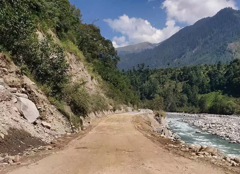 Nerchowk-Pandoh सड़क मार्ग दो घंटे के लिए बंद रहेगा Nerchowk-Pandoh सड़क मार्ग दो घंटे के लिए बंद रहेगा
