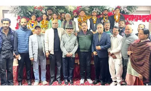 Sadhotra ​​ने एकता को बढ़ावा देने में युवाओं की भूमिका पर जोर दिया