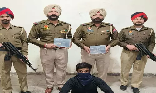 Punjab: जालंधर में बंबीहा गैंग का शूटर गिरफ्तार Punjab: जालंधर में बंबीहा गैंग का शूटर गिरफ्तार