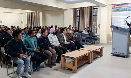 Himachal: आर्य कॉलेज में नशीली दवाओं के प्रति जागरूकता और रोकथाम पर व्याख्यान का आयोजन Himachal: आर्य कॉलेज में नशीली दवाओं के प्रति जागरूकता और रोकथाम पर व्याख्यान का आयोजन