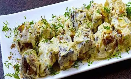 Soya Chaap Recipe: बिना प्याज-लहसुन के तैयार करें बाजार जैसी सोया चाप