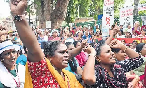 Kerala भर से आशा कार्यकर्ताओं ने ‘महा संगम’ का आयोजन किया