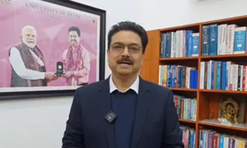 रेखा गुप्ता को डीयू के कुलपति ने दी बधाई रेखा गुप्ता को डीयू के कुलपति ने दी बधाई