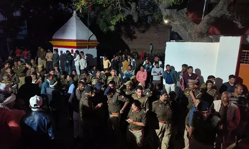 Kanpur: दौलतपुर गांव में युवक की हत्या के बाद छावनी बना रहा गांव