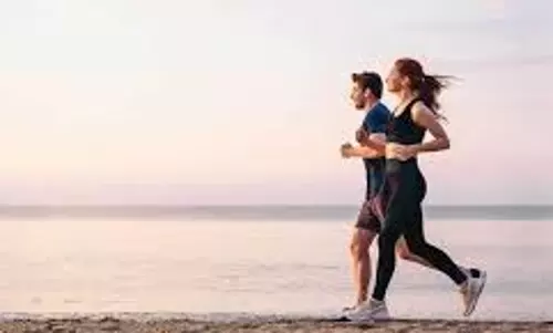 Health: बीमारियों और दर्द का इलाज है ब्रिस्क वॉक, हर दिन बस इतने मिनट करना सेहत के लिए काफी