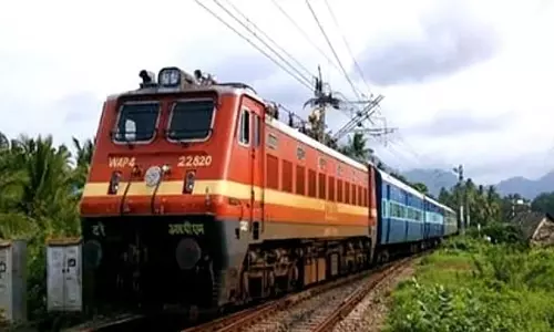 Tamil Nadu: दक्षिणी रेलवे ने ट्रेन चालकों के शीतल पेय पीने पर प्रतिबंध लगाया Tamil Nadu: दक्षिणी रेलवे ने ट्रेन चालकों के शीतल पेय पीने पर प्रतिबंध लगाया