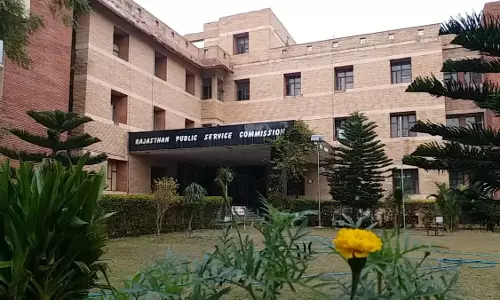 Jaipur: सांसद व विधायक कोष से स्वीकृत कार्य समय पर पूरे हों -लोकसभा अध्यक्ष Jaipur: सांसद व विधायक कोष से स्वीकृत कार्य समय पर पूरे हों -लोकसभा अध्यक्ष