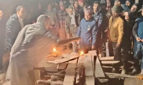 केआईआईटी छात्र का अंतिम संस्कार नेपाल में किया गया केआईआईटी छात्र का अंतिम संस्कार नेपाल में किया गया