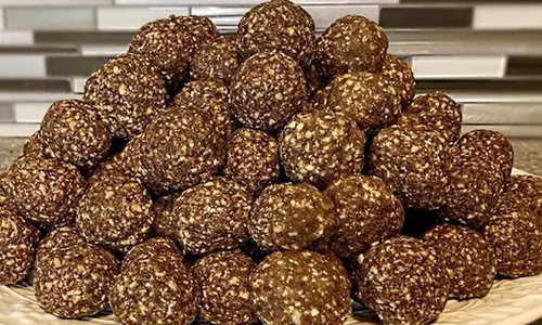 Flaxseed Laddu:स्वास्थ्यवर्धक और स्वादिष्ट