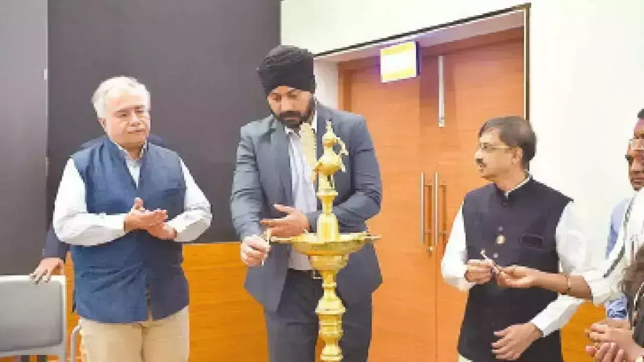 SRM-AP ने नए बी कॉम पाठ्यक्रम शुरू किए SRM-AP ने नए बी कॉम पाठ्यक्रम शुरू किए