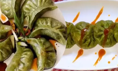 Palak Momos Recipe: घर पर बनाएं हेल्दी पालक मोमोज
