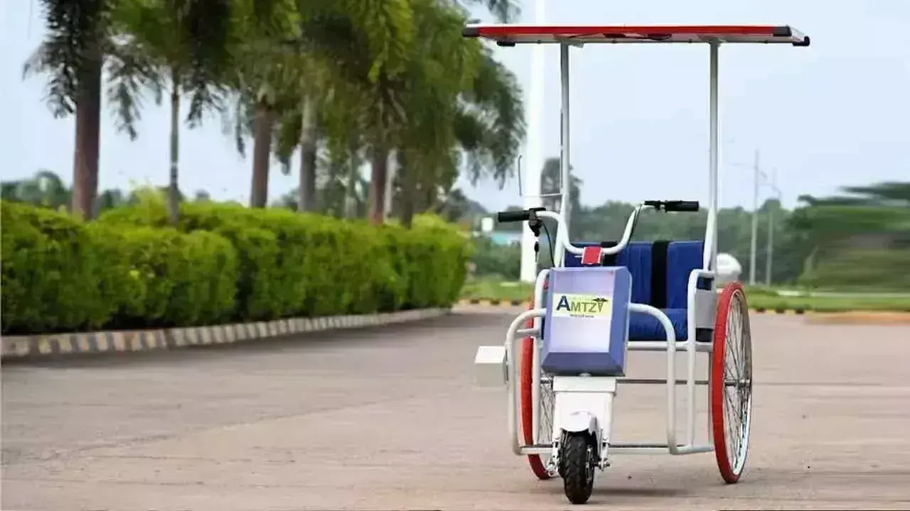 Andhra Pradesh : सौर ऊर्जा से चलने वाली ट्राइसाइकिल को ब्रिक्स पुरस्कार मिला Andhra Pradesh : सौर ऊर्जा से चलने वाली ट्राइसाइकिल को ब्रिक्स पुरस्कार मिला