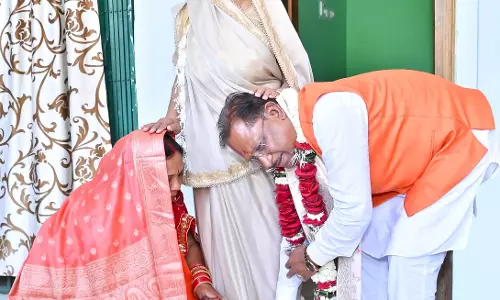बगिया घर में CM साय ने जन्मदिन पर माता का आशीर्वाद लिया