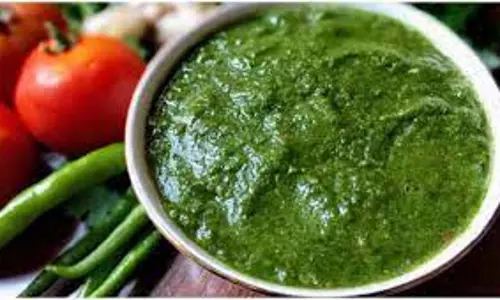 Green chutney: गरमा गरम पकोड़े का स्वाद बढ़ा देगी ये हरी चटनी