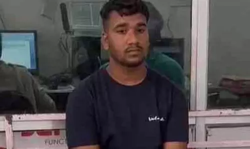 टीआई के सामने सुसाइड की धमकी दे रहा युवक, प्रेमिका को दिलाने की मांग पर अड़ा