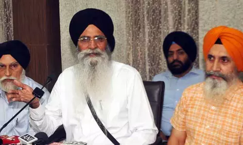 धामी को समर्थन मिलने लगा, SGPC आज उनके इस्तीफे पर फैसला करेगी
