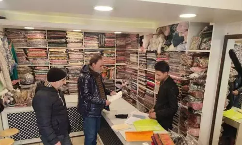 J&K: हस्तशिल्प विभाग ने नकली उत्पादों को खत्म करने के लिए अभियान तेज किया