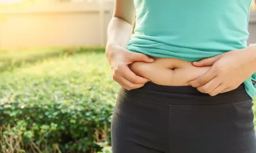 Lifestyle: अपनाएं ये आसान टिप्स, कमर होगी स्लिम और लुक में आएगा निखार Lifestyle: अपनाएं ये आसान टिप्स, कमर होगी स्लिम और लुक में आएगा निखार