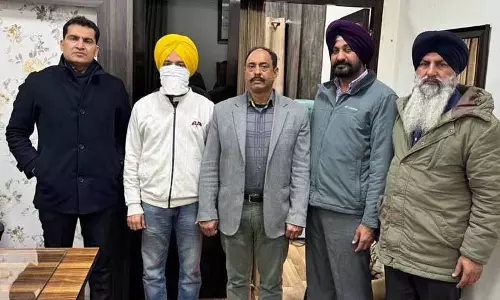 Jalandhar: रिश्वत मामले में भगोड़े श्रम अधिकारी ने किया आत्मसमर्पण
