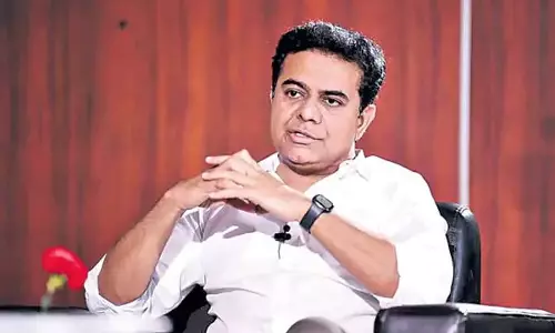 Telangana: अध्यक्ष केटीआर ने हाईकोर्ट में दो अलग-अलग याचिकाएं दायर की