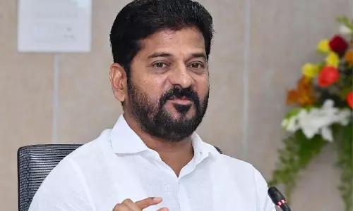 Telangana: राकेश की दुखद कहानी जिसने सीएम को भावुक कर दिया Telangana: राकेश की दुखद कहानी जिसने सीएम को भावुक कर दिया