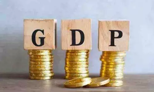 अर्थशास्त्री का कहना है कि असंगठित क्षेत्र का GDP में योगदान 45% है अर्थशास्त्री का कहना है कि असंगठित क्षेत्र का GDP में योगदान 45% है