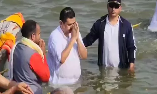 Prayagraj के संगम में डुबकी लगाने के बाद शुभेंदु अधिकारी ने आभार व्यक्त किया