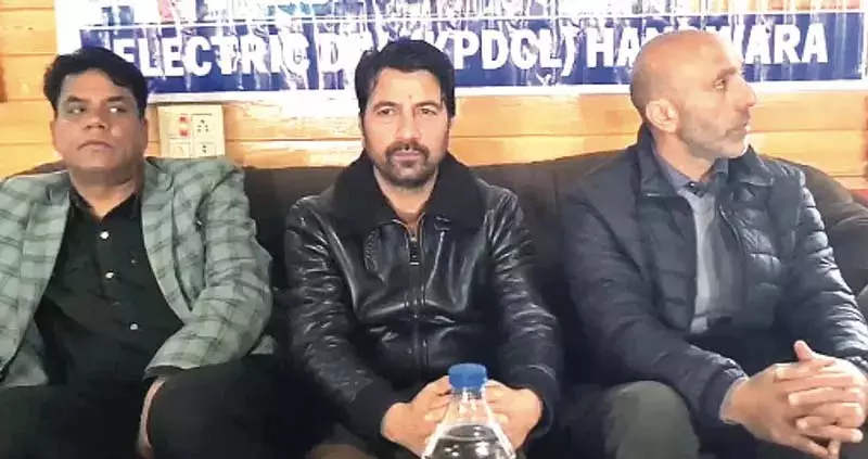 लैंगेट में जागरूकता कार्यक्रम में सौर ऊर्जा पहल को गति मिली लैंगेट में जागरूकता कार्यक्रम में सौर ऊर्जा पहल को गति मिली