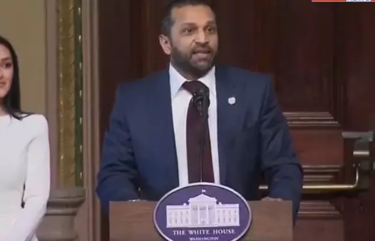 FBI के नए डायरेक्टर काश पटेल ने संभाला पद FBI के नए डायरेक्टर काश पटेल ने संभाला पद