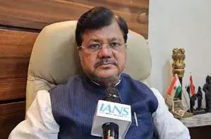 पराजित मानसिकता की वजह से बयान दे रहे हैं उद्धव ठाकरे : प्रवीण दरेकर पराजित मानसिकता की वजह से बयान दे रहे हैं उद्धव ठाकरे : प्रवीण दरेकर