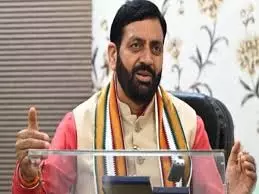 सरकार ने पूर्व मुख्यमंत्री और विदेश मंत्री के निजी कर्मचारियों को नौकरी से निकाल दिया सरकार ने पूर्व मुख्यमंत्री और विदेश मंत्री के निजी कर्मचारियों को नौकरी से निकाल दिया