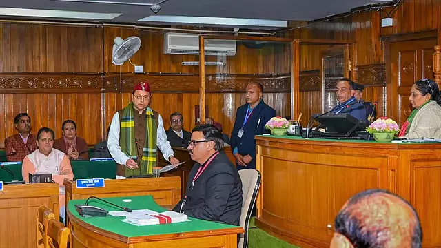 Uttarakhand: विधानसभा ने भूमि अधिनियम 2018 को निरस्त के लिए ऐतिहासिक संशोधन विधेयक पारित किया Uttarakhand: विधानसभा ने भूमि अधिनियम 2018 को निरस्त के लिए ऐतिहासिक संशोधन विधेयक पारित किया
