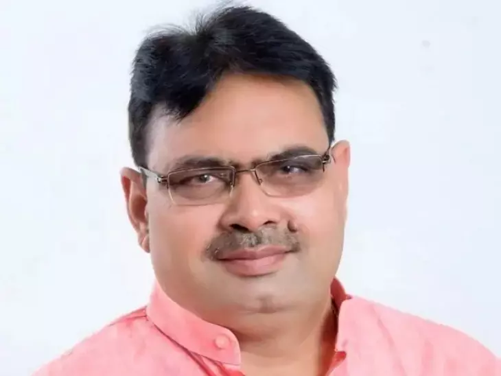 Jaipur: प्रभारी मंत्री और प्रभारी सचिव जिलों का करेंगे दौरा Jaipur: प्रभारी मंत्री और प्रभारी सचिव जिलों का करेंगे दौरा