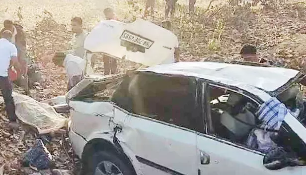 बेंगलुरु के 2 लोगों की छत्तीसगढ़ में मौत, कोंडागांव में हादसे का शिकार हुए बेंगलुरु के 2 लोगों की छत्तीसगढ़ में मौत, कोंडागांव में हादसे का शिकार हुए