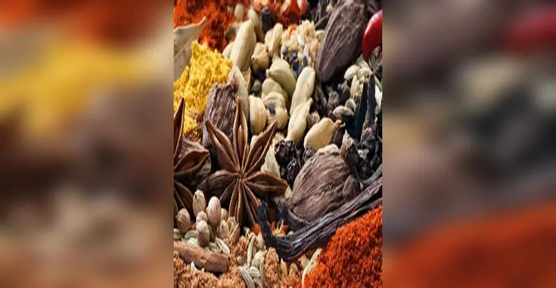 इन मसालों में लजीज भोजन का छिपा है राज, स्वास्थ्य के लिए भी असरदार इन मसालों में लजीज भोजन का छिपा है राज, स्वास्थ्य के लिए भी असरदार