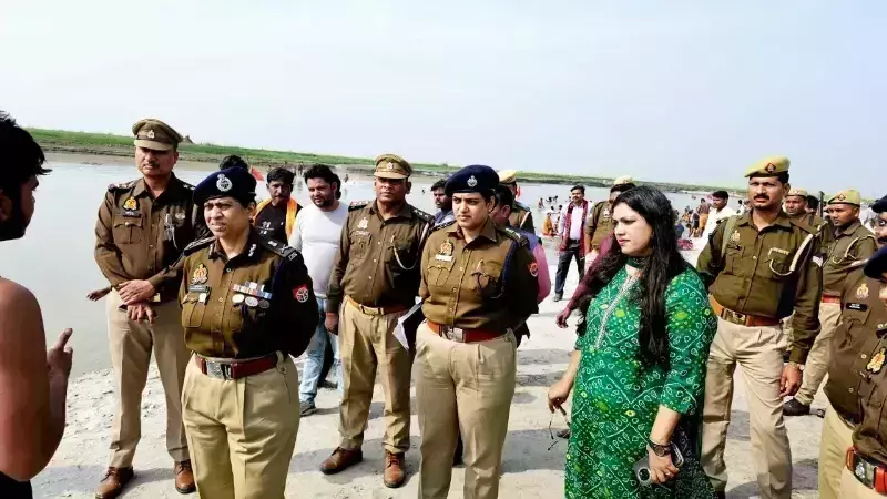 Kasganj: एडीजी ने महाशिवरात्रि पर कांवड़ मेले की तैयारियों का जायजा लिया Kasganj: एडीजी ने महाशिवरात्रि पर कांवड़ मेले की तैयारियों का जायजा लिया