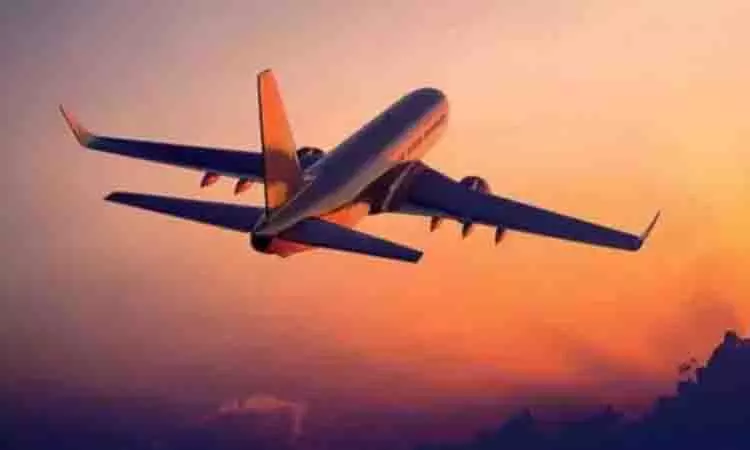 Chennai जाने वाले विमान की विमान में स्वास्थ्य संबंधी समस्या के कारण आपातकालीन लैंडिंग कराई गई Chennai जाने वाले विमान की विमान में स्वास्थ्य संबंधी समस्या के कारण आपातकालीन लैंडिंग कराई गई
