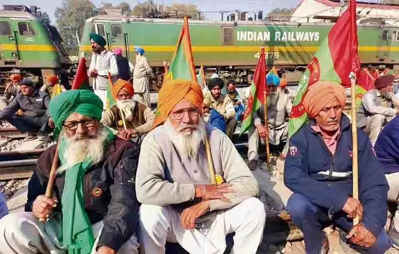 Punjab के किसान और सरकार आम सहमति बना पाएंगे? Punjab के किसान और सरकार आम सहमति बना पाएंगे?